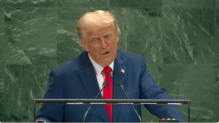 Trump kritizirao Europu: Zaustavite ilegalne migrante. Puni su vam ih zatvori; Uputio i poruku Hamasu