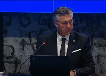 VIDEO Plenković se ipak priklanja Penavinim tezama: Pojačati borbu protiv ilegalnog uzgoja i uvoza svinja