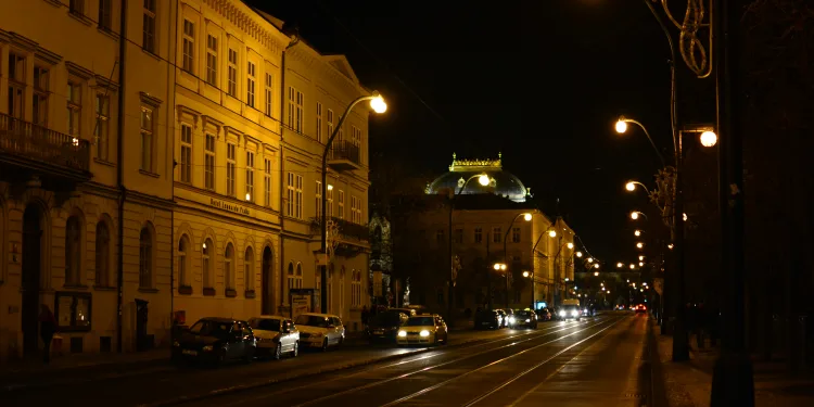 Pijani vozač bez dozvole Mercedesom teško ozlijedio maloljetnicu na pješačkom u centru Zagreba