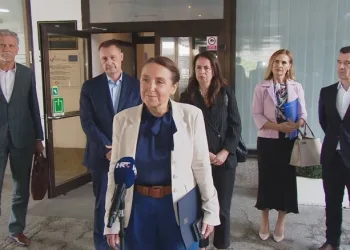 Dug bolnica veledrogerijama dosegao 770 milijuna eura i prijeti kolaps: Prvi sastanak bez konkretnih rješenja