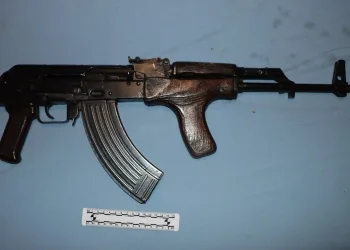 Zagreb: Uhićen mladić koji je pucao po kućama. Bio je naoružan do zuba… I zaprijetio policajcima