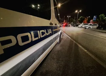 Pucnjava u Zagrebu: Više metaka u vrata i prozore ukućani nisu čuli?