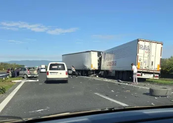Policija objavila kako je Srbijanac sa šleperom napravio kaos na A3: Satima prometni kolaps