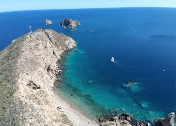 VIDEO Kod Palagruže uništena bomba iz Drugog svjetskog rata: Intervenirali protueksplozijski ronioci