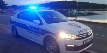 Jako pijana Slovenka autom udarila pješakinju Austrijanku. Obje su kažnjene