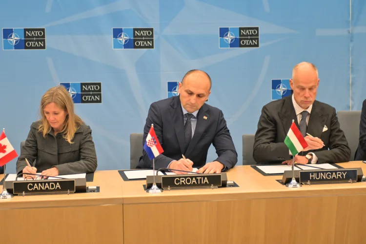 Anušić: Hrvatska nabavlja sustav protudronske zaštite vrijedan 115 milijuna eura; Hrvatske tvrtke opskrbljivat će slovačku vojsku