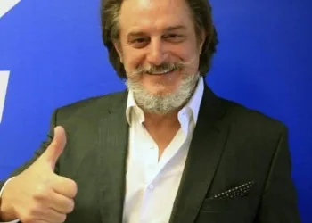 Plenković je već pobijedio na unutarstranačkim izborima u Zagrebu. Kujundžić nije prikupio potpise