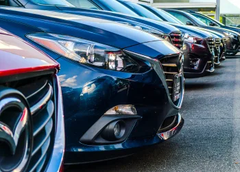 Žena kupovala automobile preko interneta. Sada nema ni novca ni automobila…