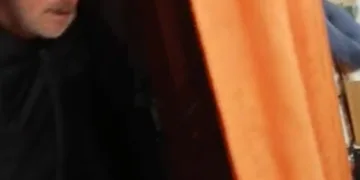 Evo tko je uhićeni stariji Torcidaš: Policija i dalje traga za muškarcima koji su prekinuli Dane srpske kulture u Splitu