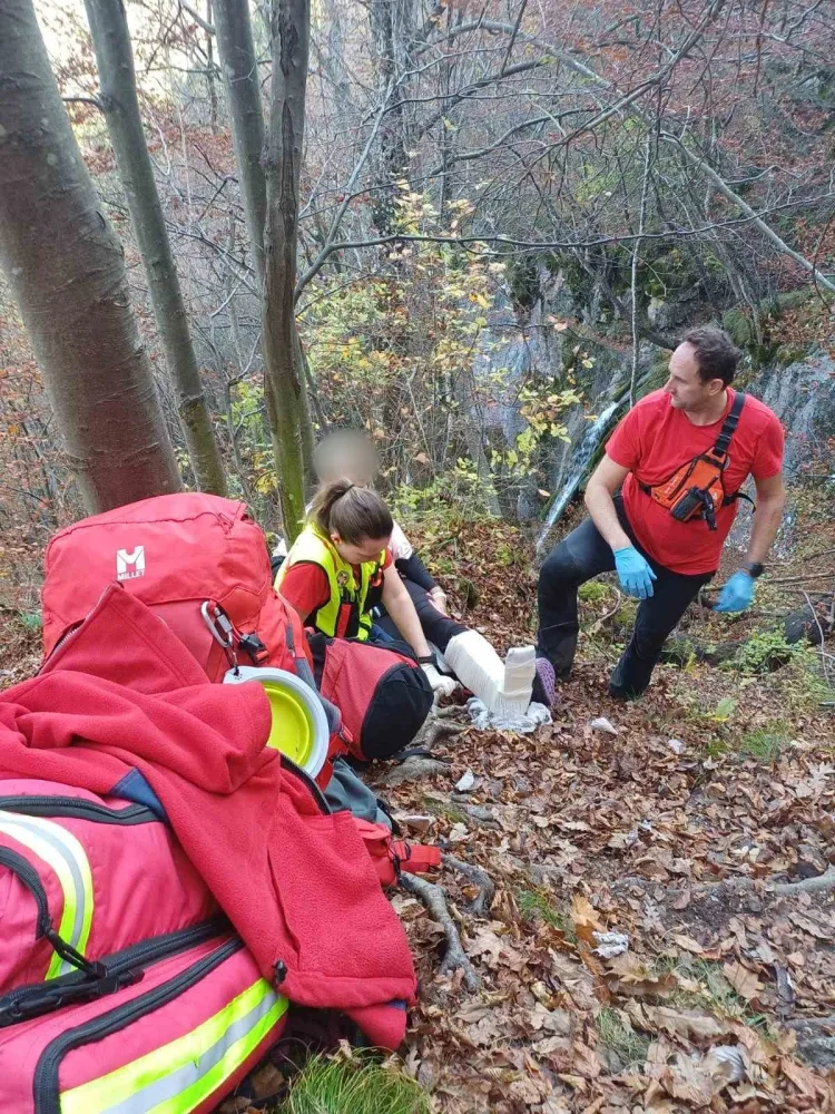 FOTO HGSS: Dramatično spašavanje i pronalazak nestale osobe nakon četiri dana