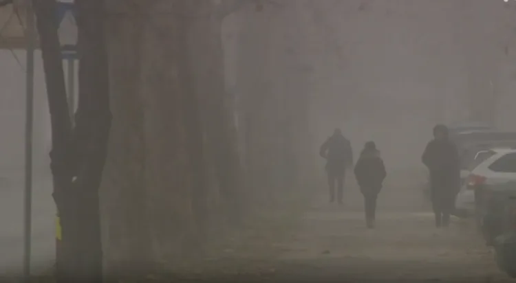 Zagreb pod otrovnim oblakom: Zrak dosegao kritičnu razinu. I zdravi bi mogli osjetiti simptome