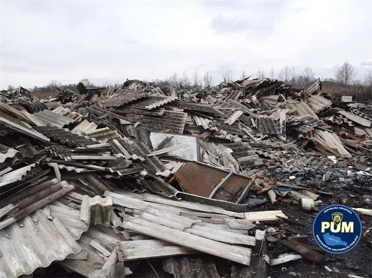 Međimurje: Odlagali velike količine opasnog otpada u prirodu