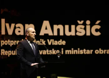 Ministar Anušić u Osijeku: Grad je danas centar političke, gospodarske i kulturne moći istoka Hrvatske