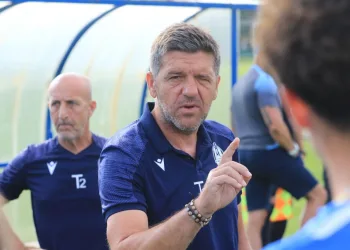 VIDEO Goropadni Vukovar 1991 pobijedio Varaždin. Čabraja: Igračima tri dana slobodno!