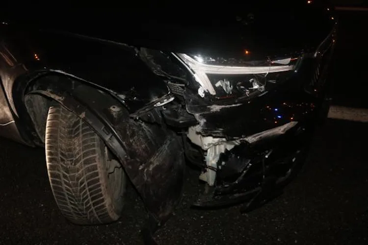 FOTO Malo je popio pa pogodio odbojnik na silasku s A3. Volvo je oštećen. Vozaču nije ništa i sve će masno platiti…