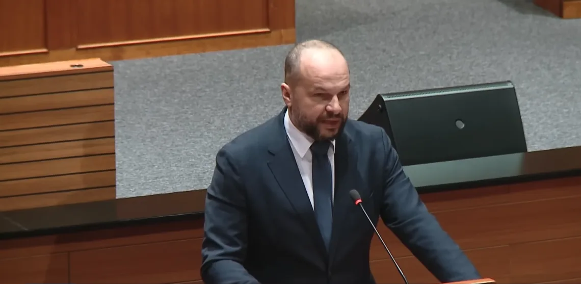 VIDEO Kaos u Saboru: Svađa Hajdaša Dončića i Zekanovića oko Plenkovića. Uključio se i Jurčević…