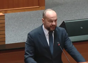 VIDEO Kaos u Saboru: Svađa Hajdaša Dončića i Zekanovića oko Plenkovića. Uključio se i Jurčević…