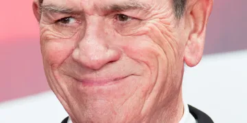 Misteriozna smrt kćeri Tommyja Leeja Jonesa: Gosti luksuznog hotela su mislili da je pijana ali…