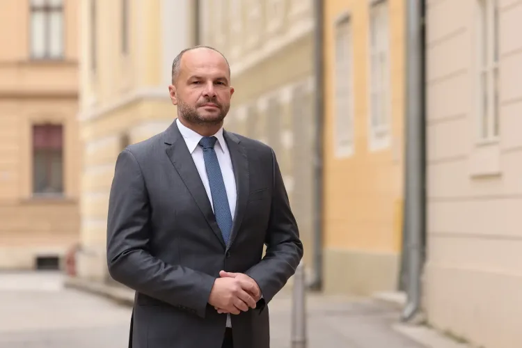 Srbija nije ni pozvana u Trumpov Odbor za mir. Hajdaš Dončić napisao otvoreno pismo. Valjda da ne bi Hrvatska slučajno pristupila….