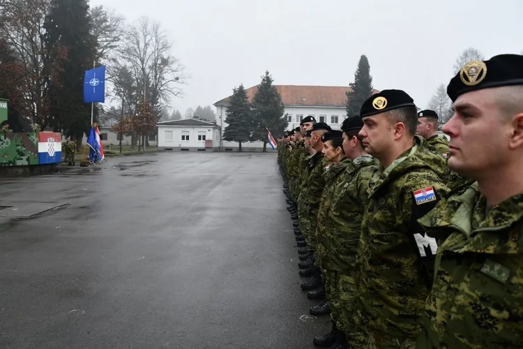 Svečano ispraćen 6. hrvatski kontingent u NATO-u u Litvu