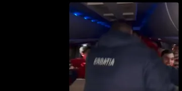 VIDEO Evo reakcije brončanih hrvatskih rukometaša nakon zabrane Thompsona na dočeku u Zagrebu