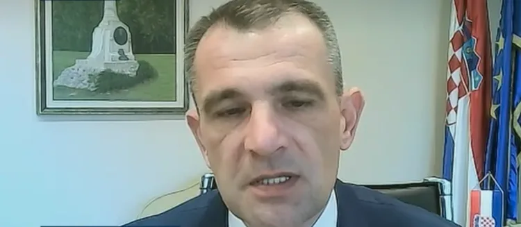 Uskokov optuženik Posavec kreće u stvaranje centrističkog bloka. Ništa od Plenkovićevog preslagivanja. Čekaju se HSLS i HNS…