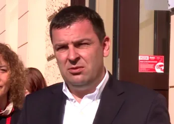 Raspad koalicije i dalje prijeti. Hrebak kaže da Dabro neće stati. Đurić: Ako se mi moramo razići radi NDH – mi ćemo se razići