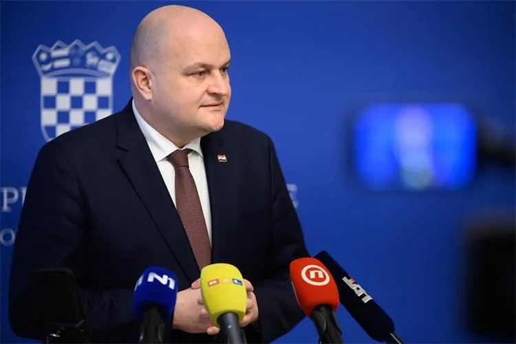 Šušnjar iz SAD-a smiruje Mađare i Slovake: Kroz Janaf teče nafta i vjerojatno je već stigla do Mađarske i Slovačke