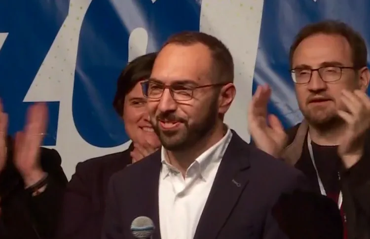 Heroj Tomašević se nije dao evakuirati iz Poglavarstva: Ni 30 naprava ga nije zastrašilo