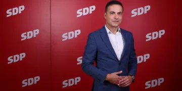 Nije dugo trajao: Nekad popularni voditelj RTL-a torpediran nakon kratkog vremena iz SDP-a