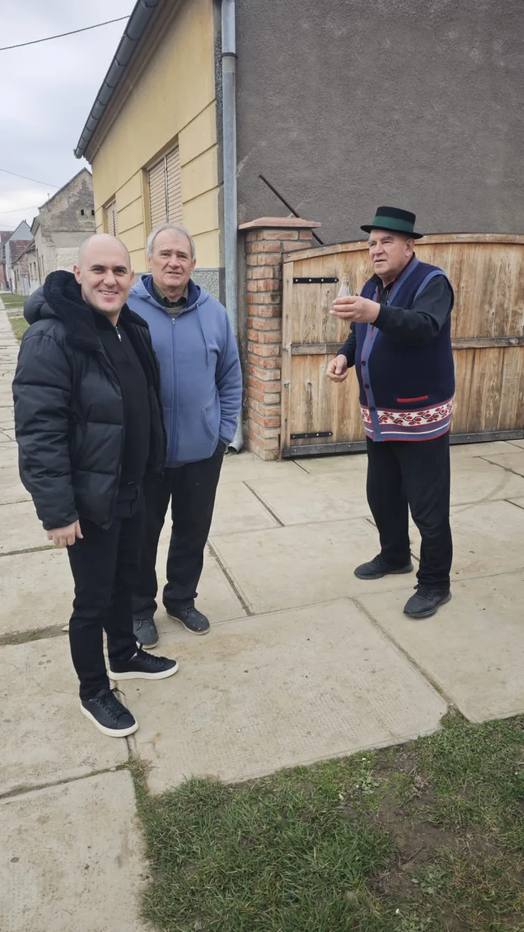 Povjesničar umjetnosti José Dabro odgovorio HSLS-u i drugima: Na svom ću šoru pjevati što mi se pjeva. Pa i pjesme o španjolskom glavnom gradu a “liberali” neka pate