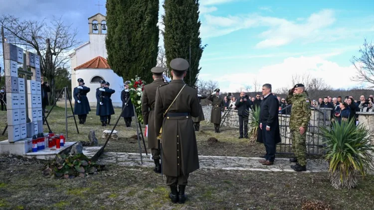 Milanović odao počast: Srbi su ubili devet hrvatskih civila kao odmazdu za akciju Maslenica