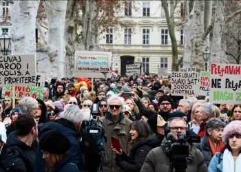 Hrvatska bira smjer: Tisuće građana protiv peradarskih megapogona u Sisačko-moslavačkoj županiji