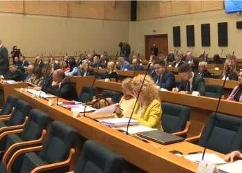 VIDEO Rezolucija pa zakon: BiH entitet Republika Srpska će zbog nekih hrvatskih obilježja hapsiti i rušiti groblja