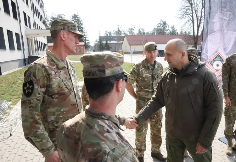 Ministar Anušić u Poljskoj: Hrvatski vojnici čine istočno krilo NATO-a sigurnijim
