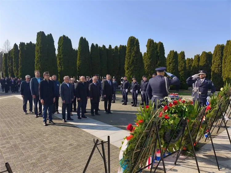 Obilježen Dan hrvatskih branitelja Vukovara i 35. obljetnica postrojavanja u Bogdanovcima