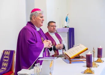 Misa za žrtve iz masovne grobnice u Novom Selu Glinskom: Bez istine nema ni mira… Tadašnje vodstvo SPC-a je odgovorno za brojne zločine…