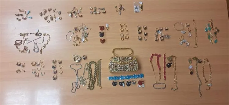 Splitska policija uhitila lopova iz Njemačke: Pronađen nakit vrijedan 170.000 eura