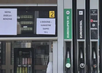 Ministar se pravi Englez: Tvrdi da goriva u Hrvatskoj ima na svim pumpama ali teren ga demantira