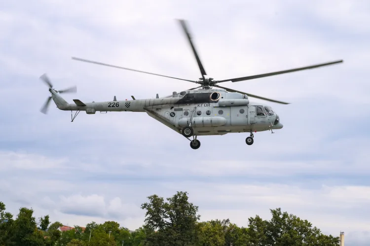 Brza reakcija HRZ-a spasila život: Helikopterom je hitno prevezen pacijent iz Dubrovnika u Split