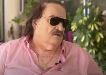 Mišo Kovač odgovorio na glasine: Ne treba mi pomoć. Živim pošteno i skromno kao i moja publika