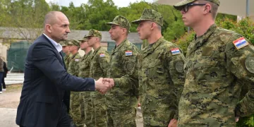 Anušić u Kninu: Raste interes mladih za vojnu obuku i kapaciteti se šire