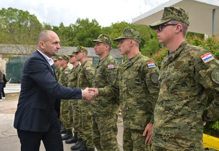 Anušić u Kninu: Raste interes mladih za vojnu obuku i kapaciteti se šire