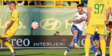 VIDEO Hajduk slavio u Puli: Livaja briljirao u pobjedi protiv Istre 1961; Vukovaru i Lokomotivi po bod
