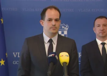 Malenica kaže da ima pomaka oko ustavnih sudaca. Glavni kamen spoticanja je Selanec. SDP-ov Đujić tvrdi drukčije…