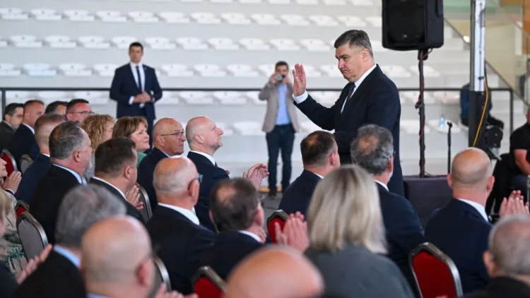 Tko je veći Grunf? Milanović: Hrvatska nema neprijatelje. Ima samo Srbiju; Plenković: Tko manje troši ima manje račune