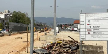 HDZ progovorio o čudnovatim Tomaševićevim projektima: Prvo plate masno studiju i onda pitaju građane; Radovi debelo kasne….