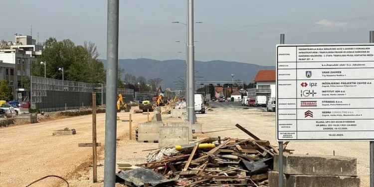 HDZ progovorio o čudnovatim Tomaševićevim projektima: Prvo plate masno studiju i onda pitaju građane; Radovi debelo kasne….