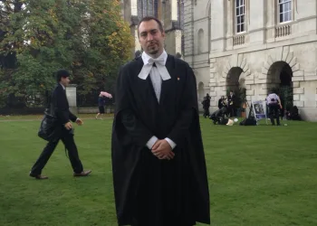 Tomašević je pokušao biti duhovit oko studija u Engleskoj. I dalje nema odgovora koje je to velebne projekte i za koga radio…