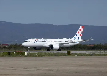 Detalji drame u Splitu: Zrakoplov je oštećen pri odustajanju od polijetanja na više od 240 km na sat….
